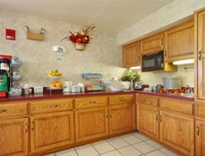 фото отеля Super 8 Christiansburg/Blacksburg