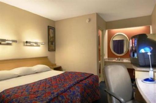 фото отеля Red Roof Inn Oak Creek