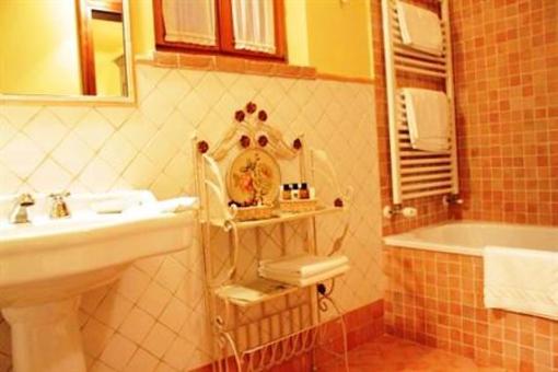 фото отеля La Tana Del Ghiro Hotel Roncofreddo