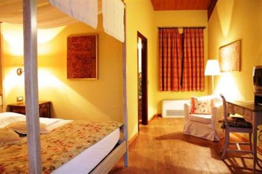 фото отеля La Tana Del Ghiro Hotel Roncofreddo