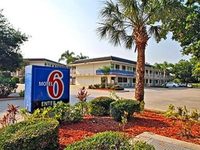 Motel 6 Bradenton