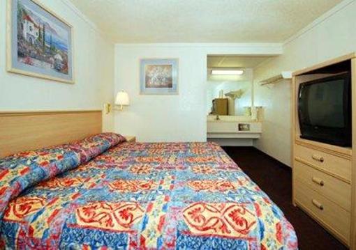 фото отеля Econo Lodge Mineral Ridge