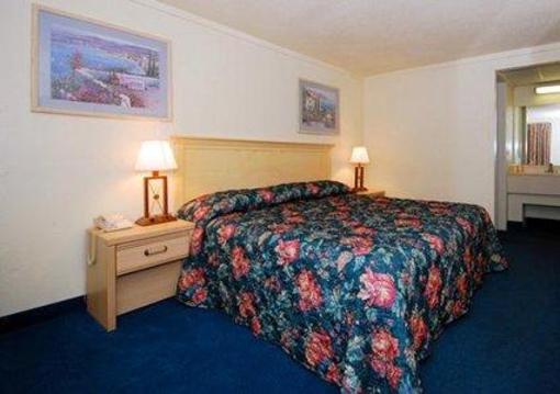 фото отеля Econo Lodge Mineral Ridge