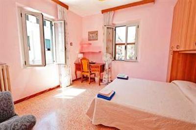 фото отеля Bed & Breakfast L'Arcobaleno Bastia Umbra
