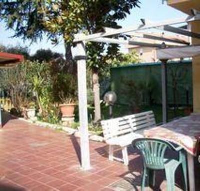 фото отеля Bed & Breakfast L'Arcobaleno Bastia Umbra