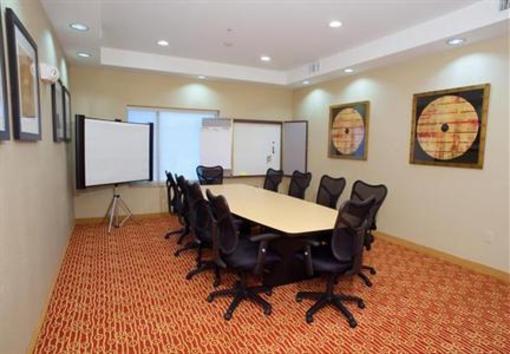 фото отеля TownePlace Suites Dallas DeSoto Duncanville