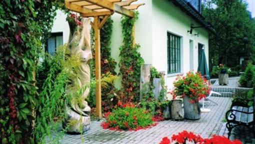 фото отеля Hotel und Gasthof zur Schmiede