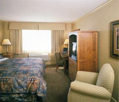 фото отеля Prestige Mountainside Resort Golden