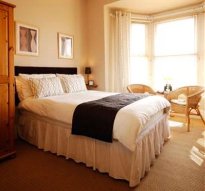 фото отеля Sea Breeze Guest House