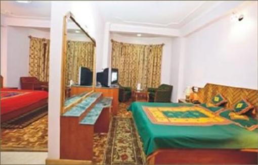 фото отеля Hotel Satkar Residency