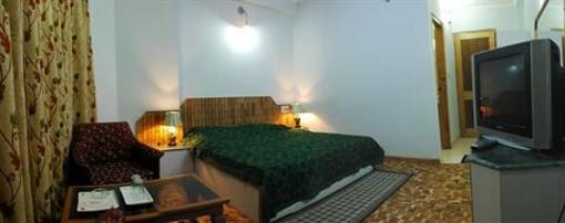 фото отеля Hotel Satkar Residency