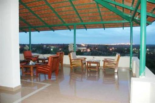 фото отеля Hotel Presidency Bangalore