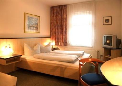 фото отеля Hotel Altes Badehaus Bad Durrenberg