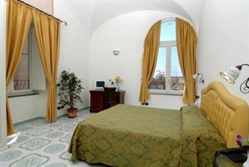 фото отеля Hotel L'Antico Convitto
