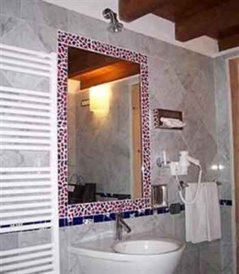 фото отеля Antica Corte Residence Di Charme Ferrara