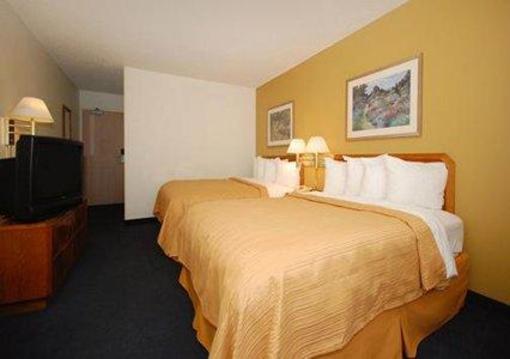 фото отеля Quality Inn Brookfield