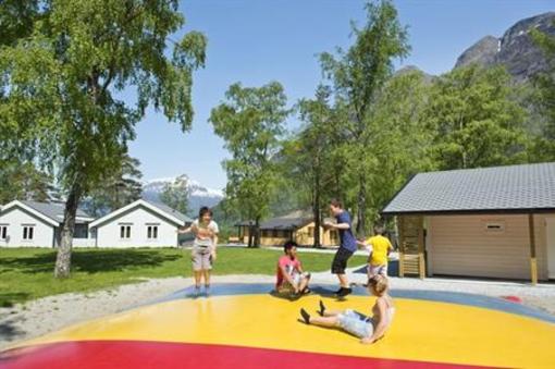 фото отеля Kinsarvik Camping