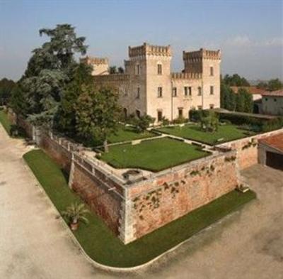 фото отеля Castello Bevilacqua