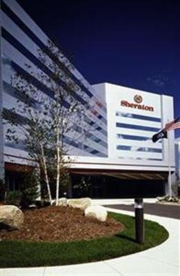 фото отеля Sheraton Detroit Novi