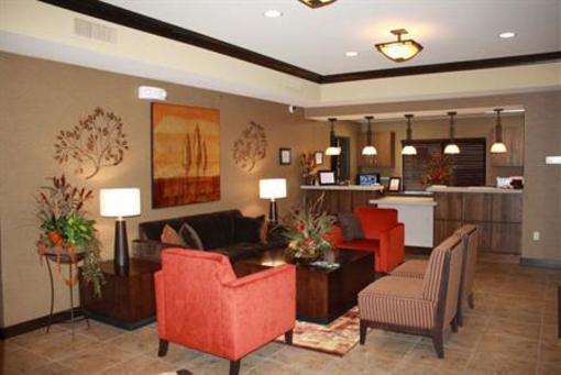 фото отеля Parkwood Inn & Suites