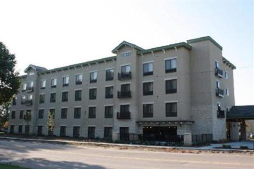 фото отеля Parkwood Inn & Suites
