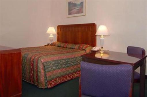 фото отеля Super 8 Redlands