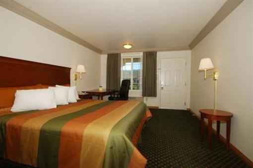 фото отеля BEST WESTERN Cloverdale Inn