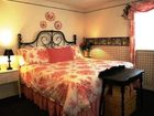 фото отеля The Garden Walk Bed and Breakfast Inn