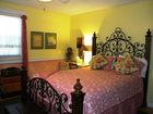 фото отеля The Garden Walk Bed and Breakfast Inn