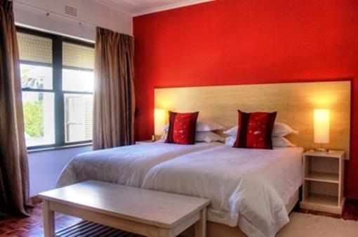 фото отеля Rondebosch Guest House Cape Town