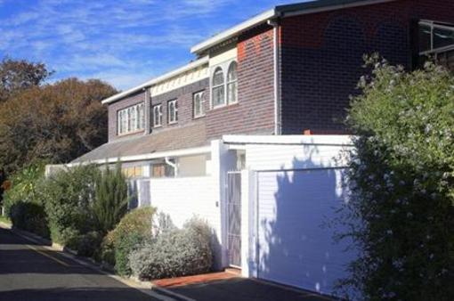 фото отеля Rondebosch Guest House Cape Town