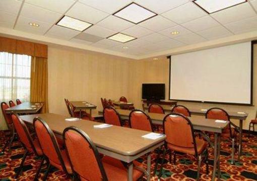 фото отеля MainStay Suites Rogers