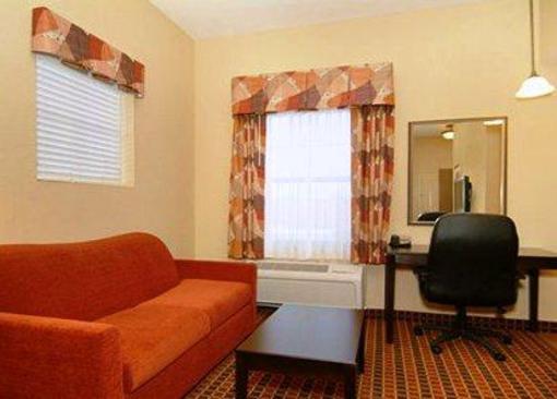 фото отеля MainStay Suites Rogers