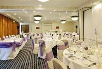 фото отеля Holiday Inn Leeds Brighouse