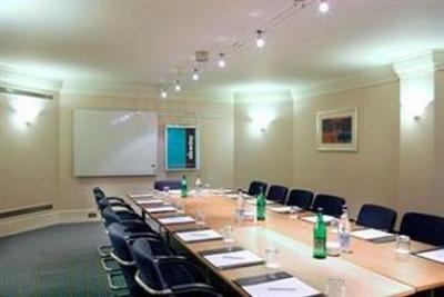 фото отеля Holiday Inn Leeds Brighouse