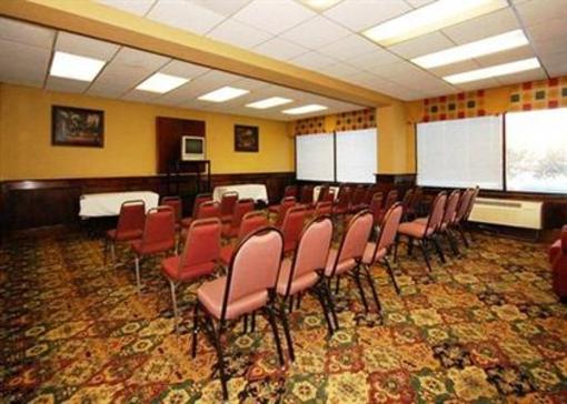 фото отеля Quality Inn North Raleigh