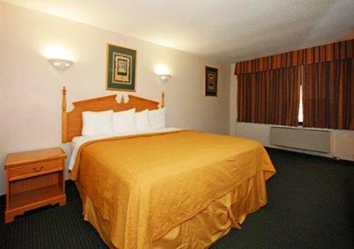 фото отеля Quality Inn North Raleigh