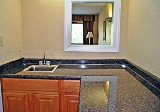 фото отеля Quality Inn North Raleigh