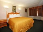 фото отеля Quality Inn North Raleigh