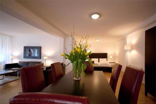 фото отеля Messeappartements Stresemann-Haus Düsseldorf