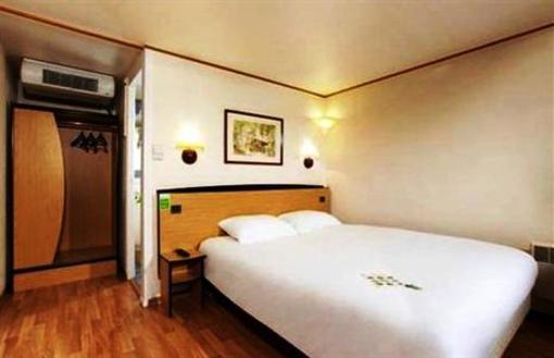 фото отеля Campanile Macon Sud Chaintre Hotel