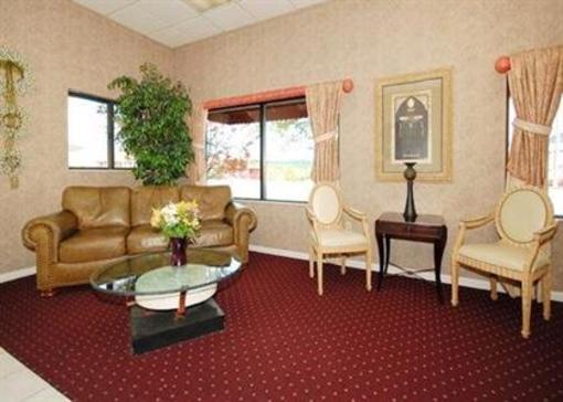 фото отеля Quality Inn Shepherd Hills Branson