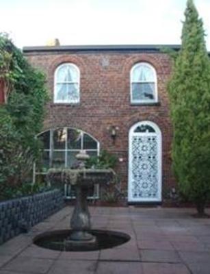 фото отеля Atrium Apartment Bed & Breakfast Launceston