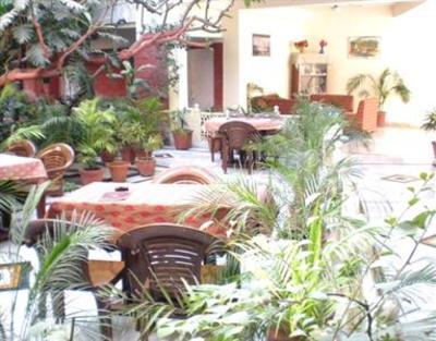 фото отеля Tourist Rest House