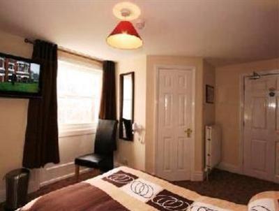 фото отеля Central Hotel Cheltenham