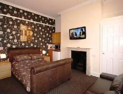 фото отеля Central Hotel Cheltenham