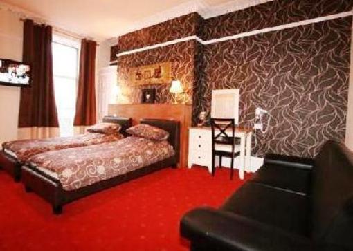 фото отеля Central Hotel Cheltenham