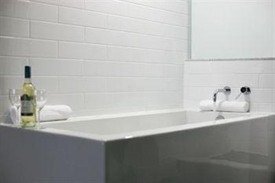 фото отеля Hotel Metro London (Canada)