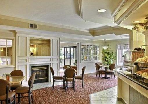 фото отеля Comfort Suites Lafayette (Indiana)
