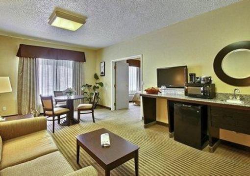 фото отеля Comfort Suites Lafayette (Indiana)